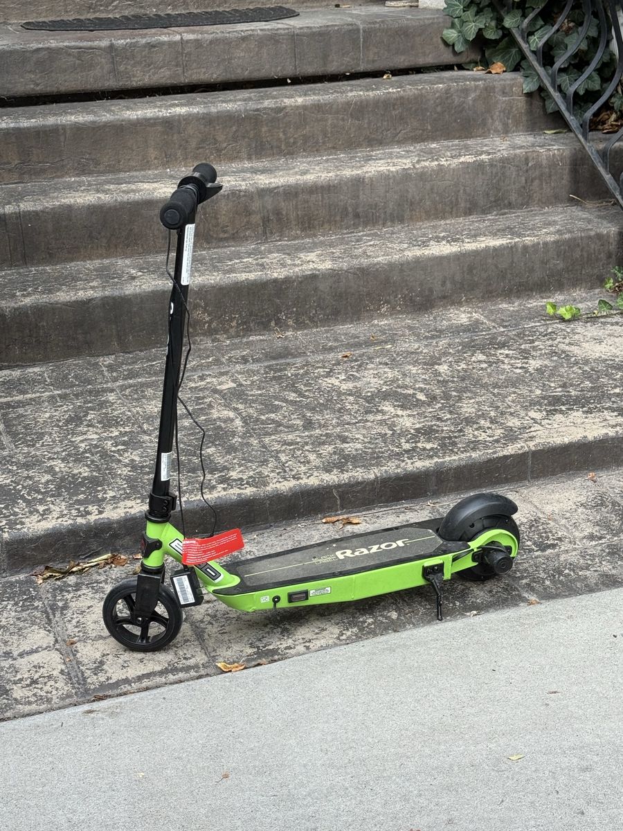 Razor Black Label Electric scooter