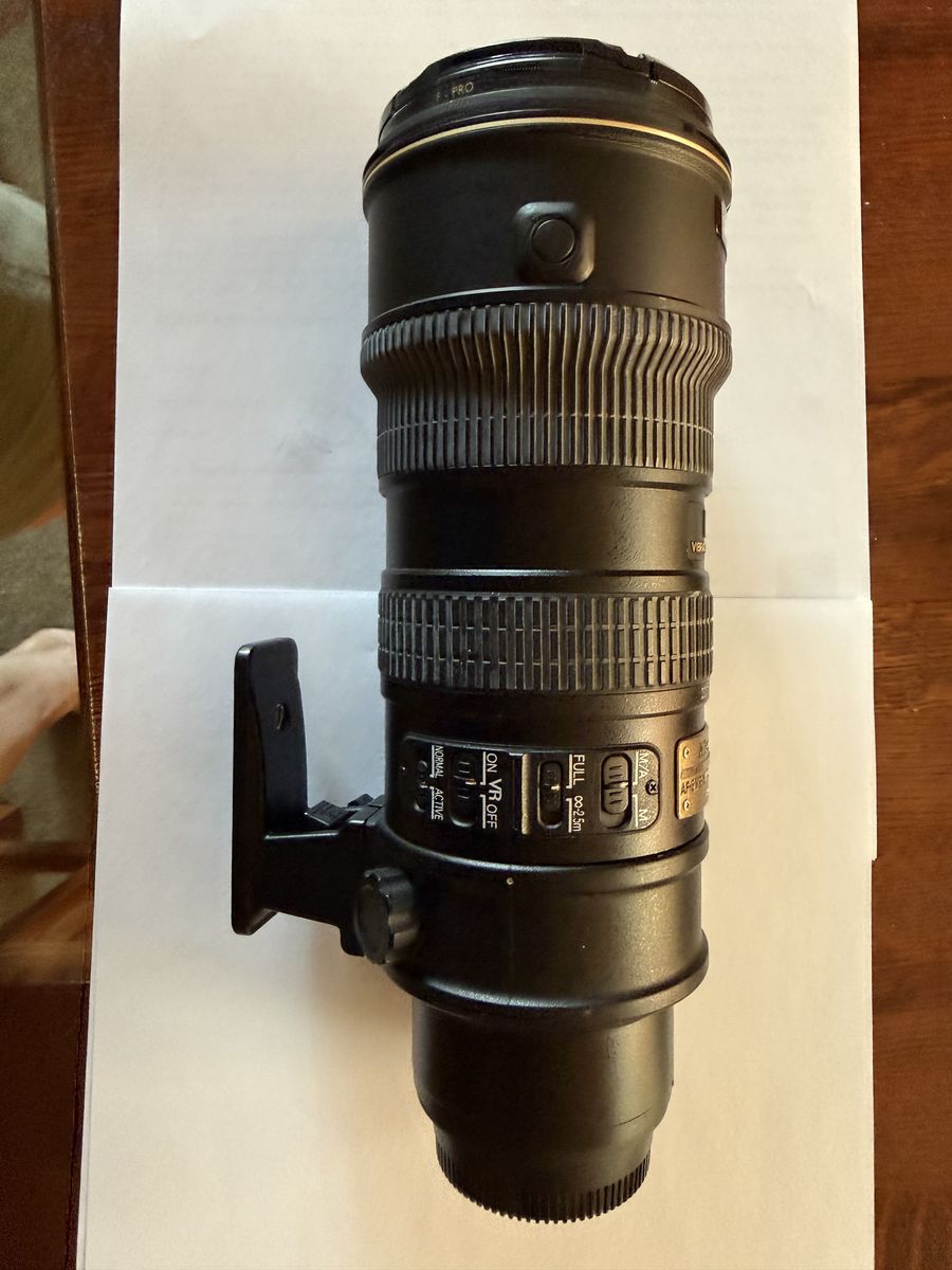 Nikon AF-S VR Zoom-Nikkor 70-200mm f/2.8G IF-ED Lens with Box
