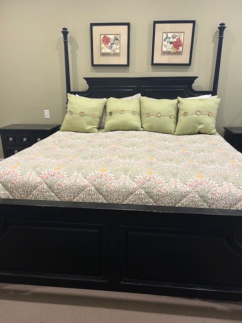 Bedroom set