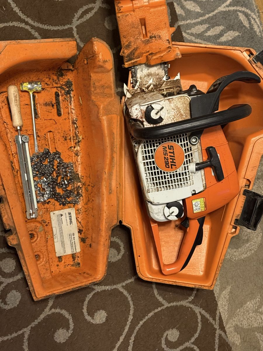 STIHL MS 290 Farm Boss Chainsaw with Case - Used but Reliable