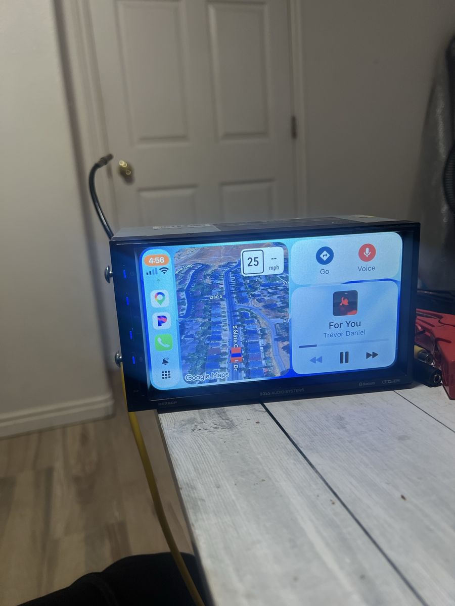 Boss  stereo apple play android play BLUETOOTH  sd card radio USB aux av outputs it come with a new reverse  camera
