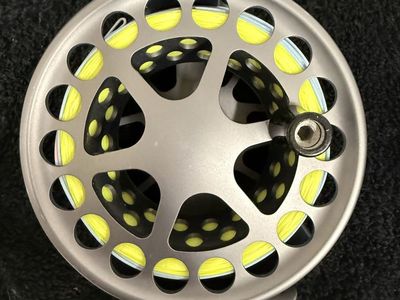 LAMSON 3.5X LITESPEED HARD ALOX FLY REEL WITH BACKING AND LINE
