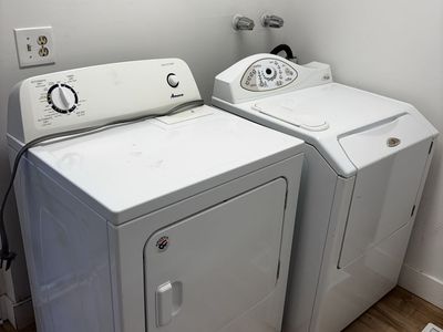 Washing Machine & Dryer Set