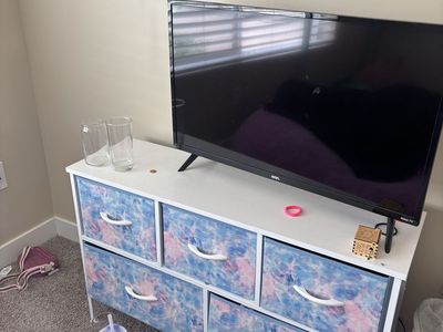 Kids TV & Small Dresser
