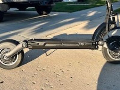 Dualtron Eagle pro output: 3600W; listed battery capacity: 1344Wh; listed weight: 71.9 lb 40 mph