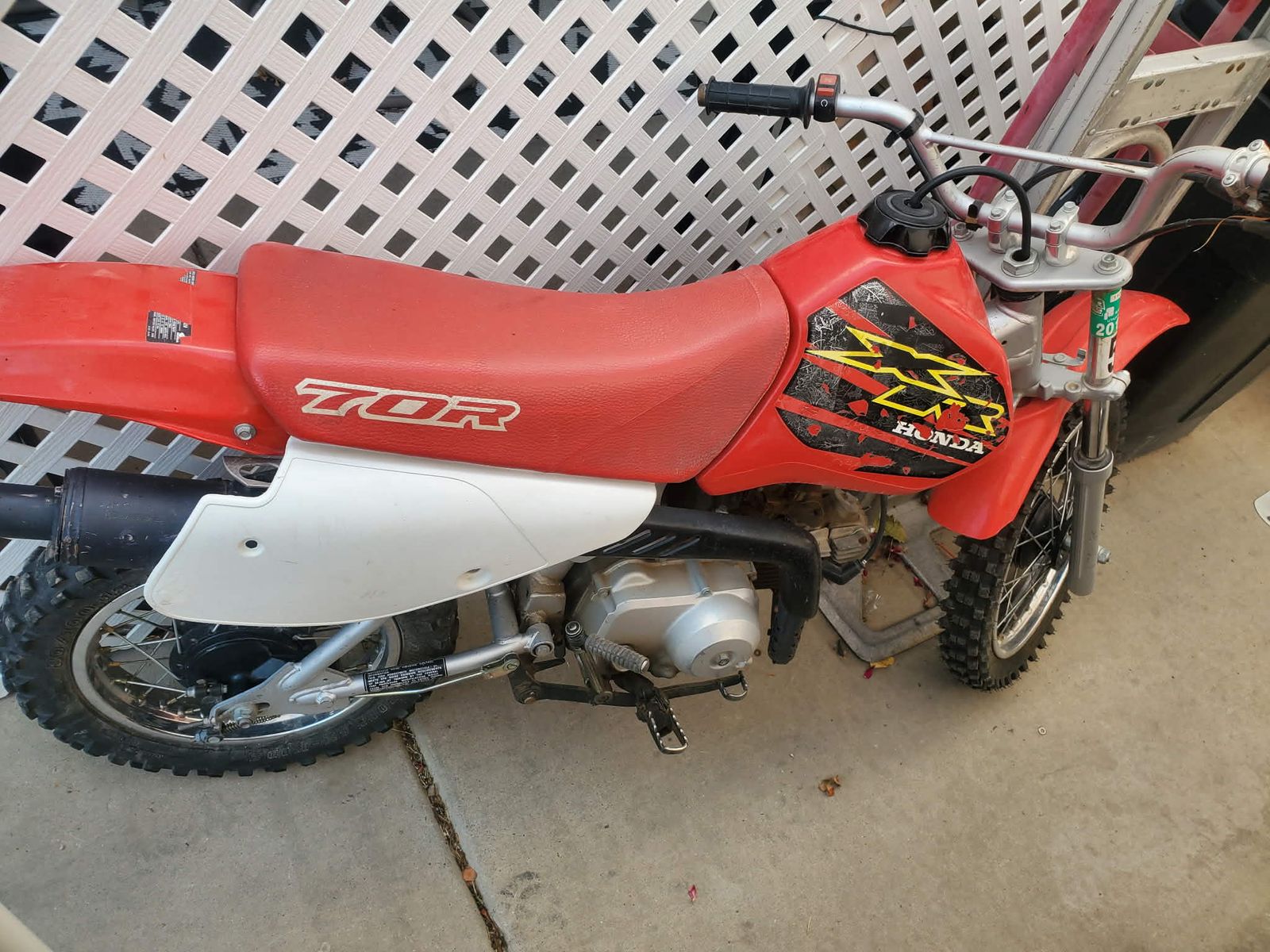 *Pending Sale* 2000 Honda XR70R Entry Level Dirt Bike. Great Condition. 72cc.
