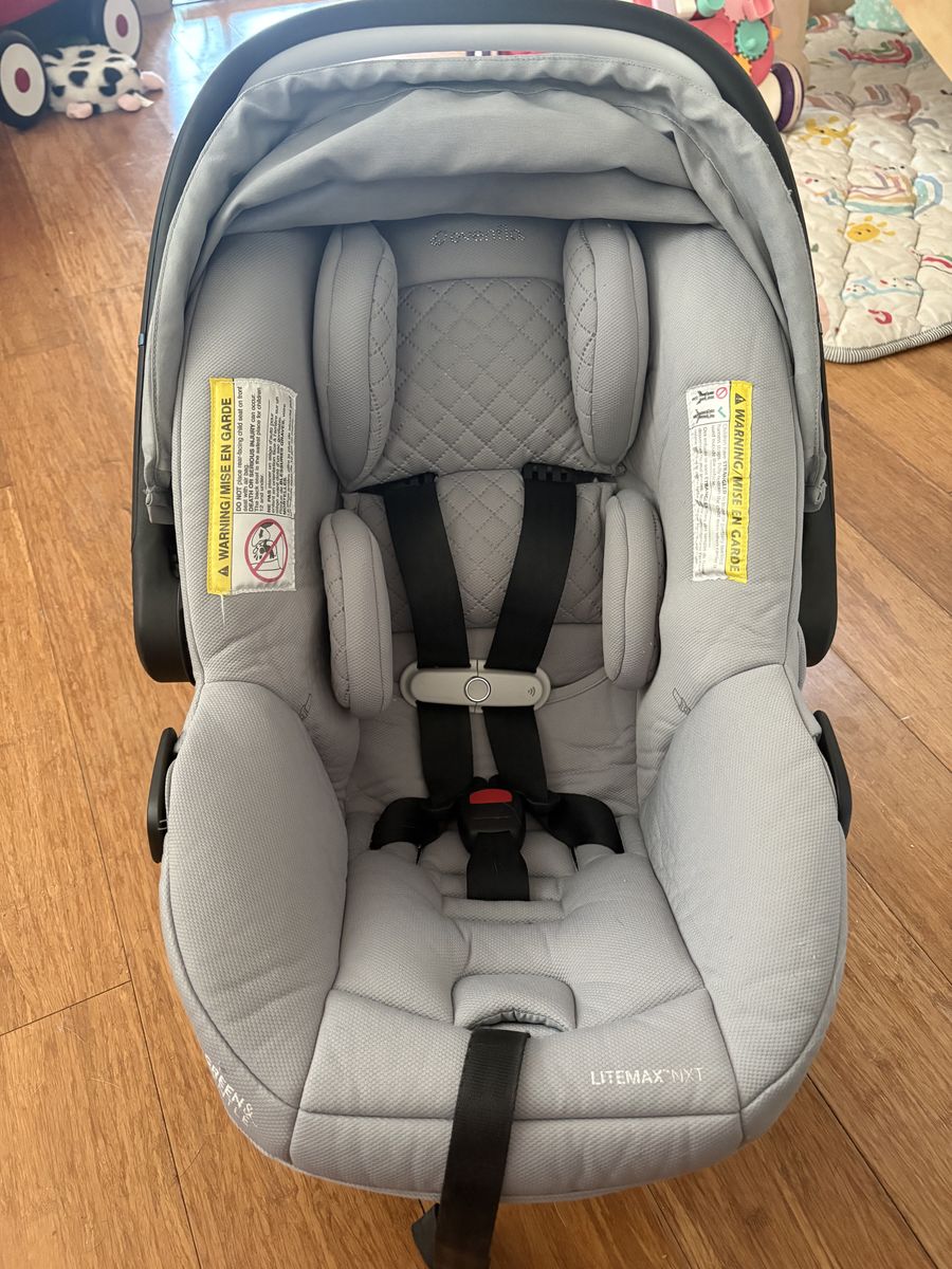 Carseat- Evenflo Revolve 180 LiteMax NXT + Extra Base