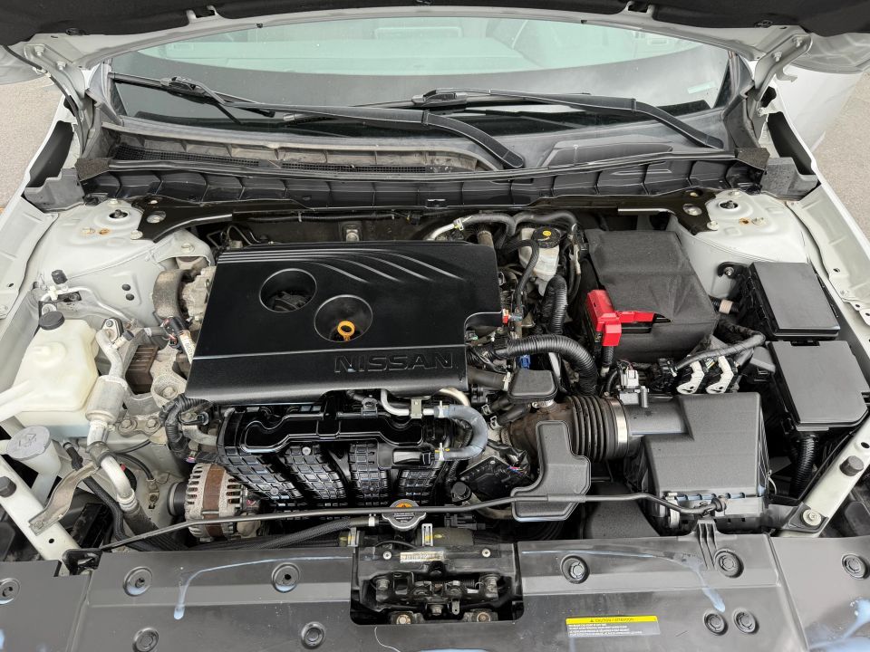 Main image 3