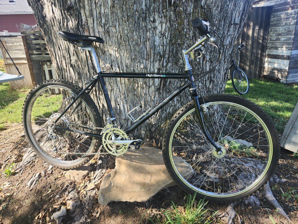 Schwinn High Sierra Vintage Mountain Bike - Black, 26" Wheels, Hardtail, 19 inch frame with all original part.