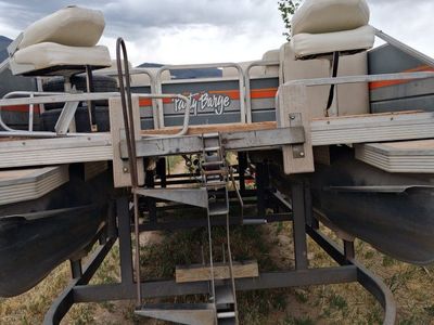 1986 28 foot Pontoon Boat