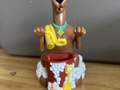 Yo, Shaggy!!! Scooby Doo Bubble Blower