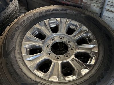 $500 OBO 275 75 R18 Goodyear Wrangler All-Terrain Adventure Tires on Ford 8 x 170 King Ranch Wheels