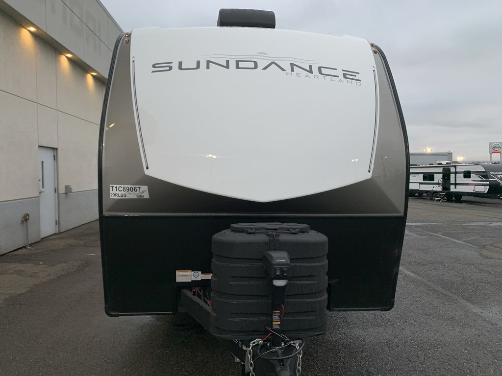 New 2027 Heartland SUNDANCE 29RLBS
