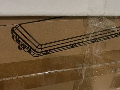 VAPOR proof 4ft LED light fixture ( Washdown or extreme outdoors )