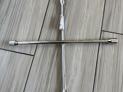 Pittsburgh Automotive 20" Four-Way Lug Wrench - 7/8", 13/16", 3/4", 19mm