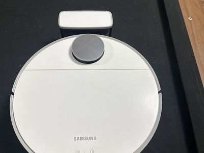 Samsung Jet Bot+ Robot Vacuum Cleaner w/ Clean Station, White - Excellent Condition