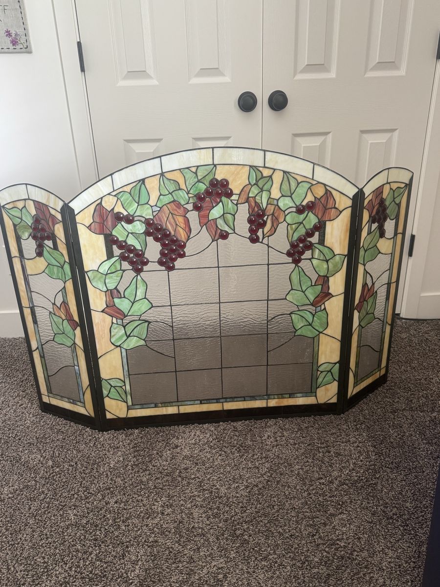 Fireplace screen