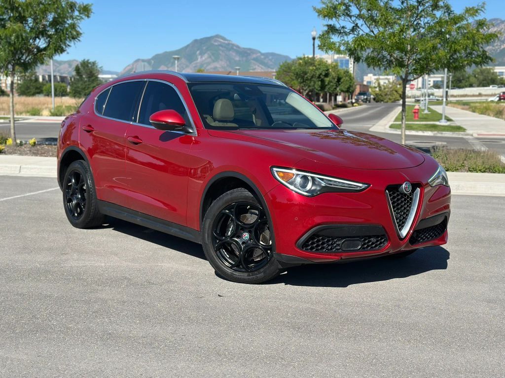 2018 Alfa Romeo Stelvio Ti Sport
