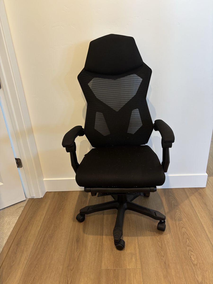 Ergonomic Black Mesh High-Back Swivel Office Chair with Armrests - Used Good Condition