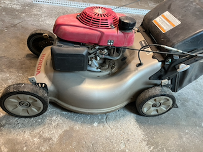 Honda Gas Walk-Behind Lawn Mower with Grass Bagger Attachment