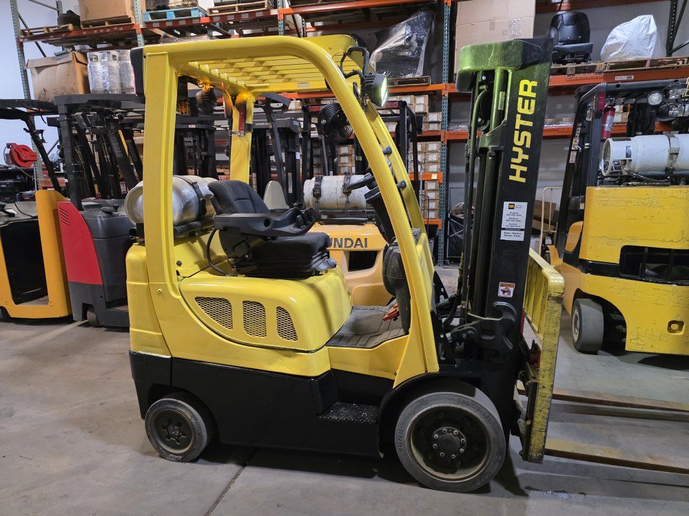 2016 Hyster 5000Lb Forklift