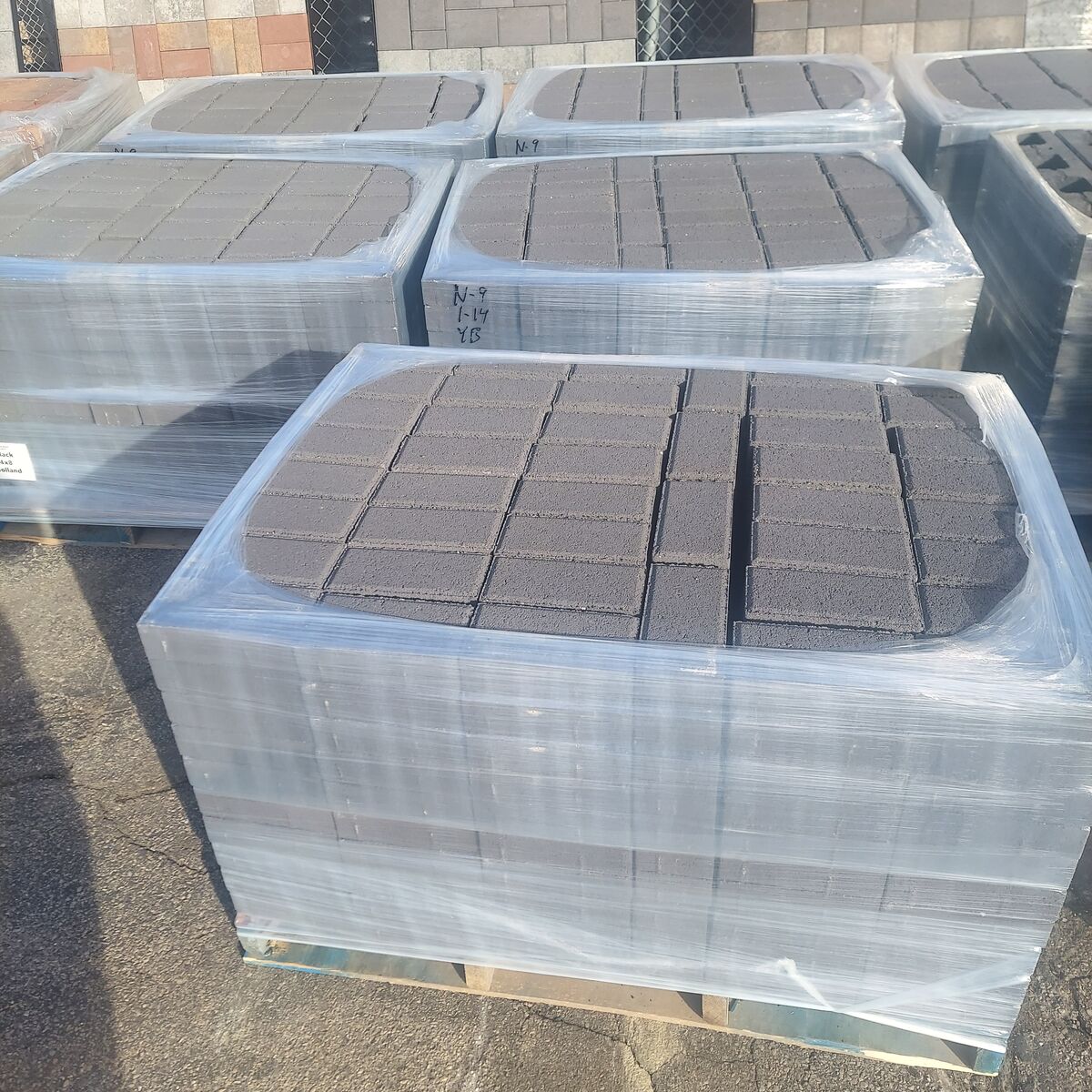 BLACK HOLLAND PAVERS