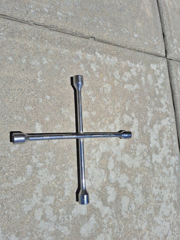 Duralast Cross Lug Wrench - Multi-Size (17mm, 19mm, 21mm, 23mm) for Automotive Use