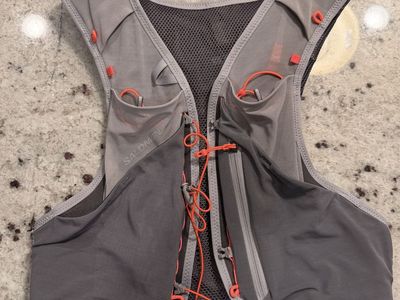 Salomon Hydration Vest
