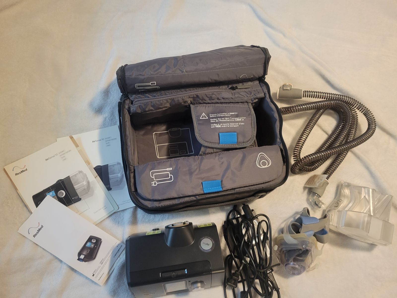 ResMed AirScene 10 for her CPAP machine with case