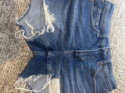 Old Navy OG Stright High-Rise Denim Shorts