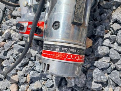 VINTAGE ELECTRO ROTARY AIRLESS PAINT SPRAY GUN