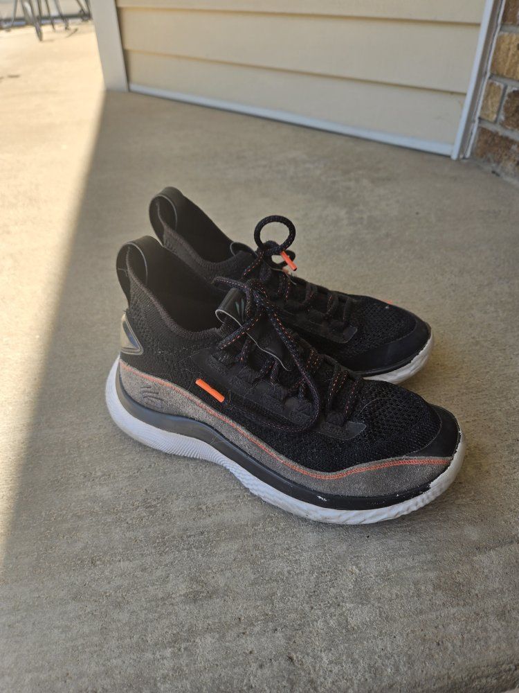 Boys Basketball Shoes