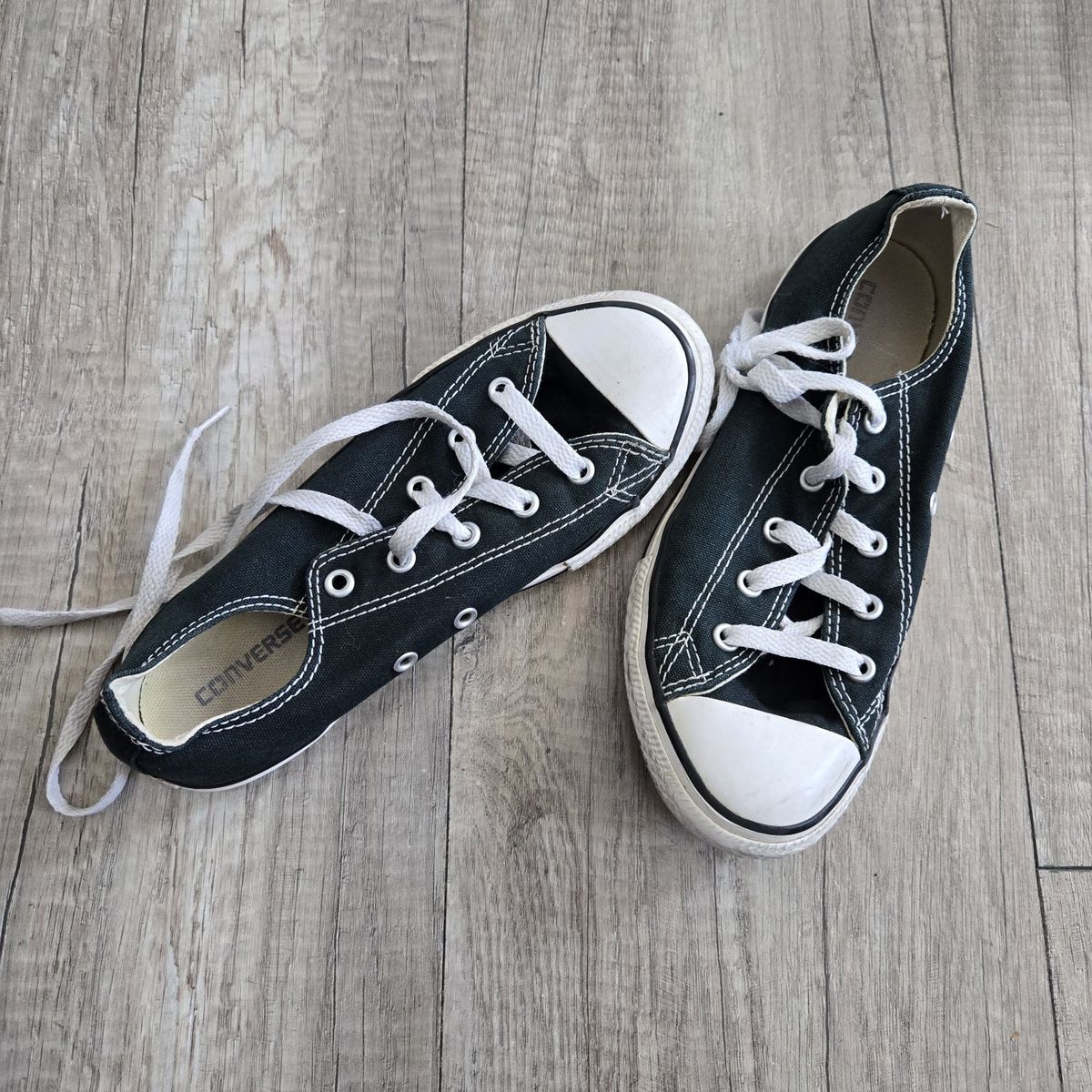 Kids Converse size 3