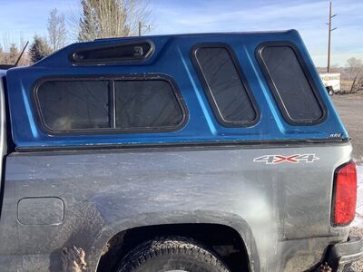 Truck Campers / Shell