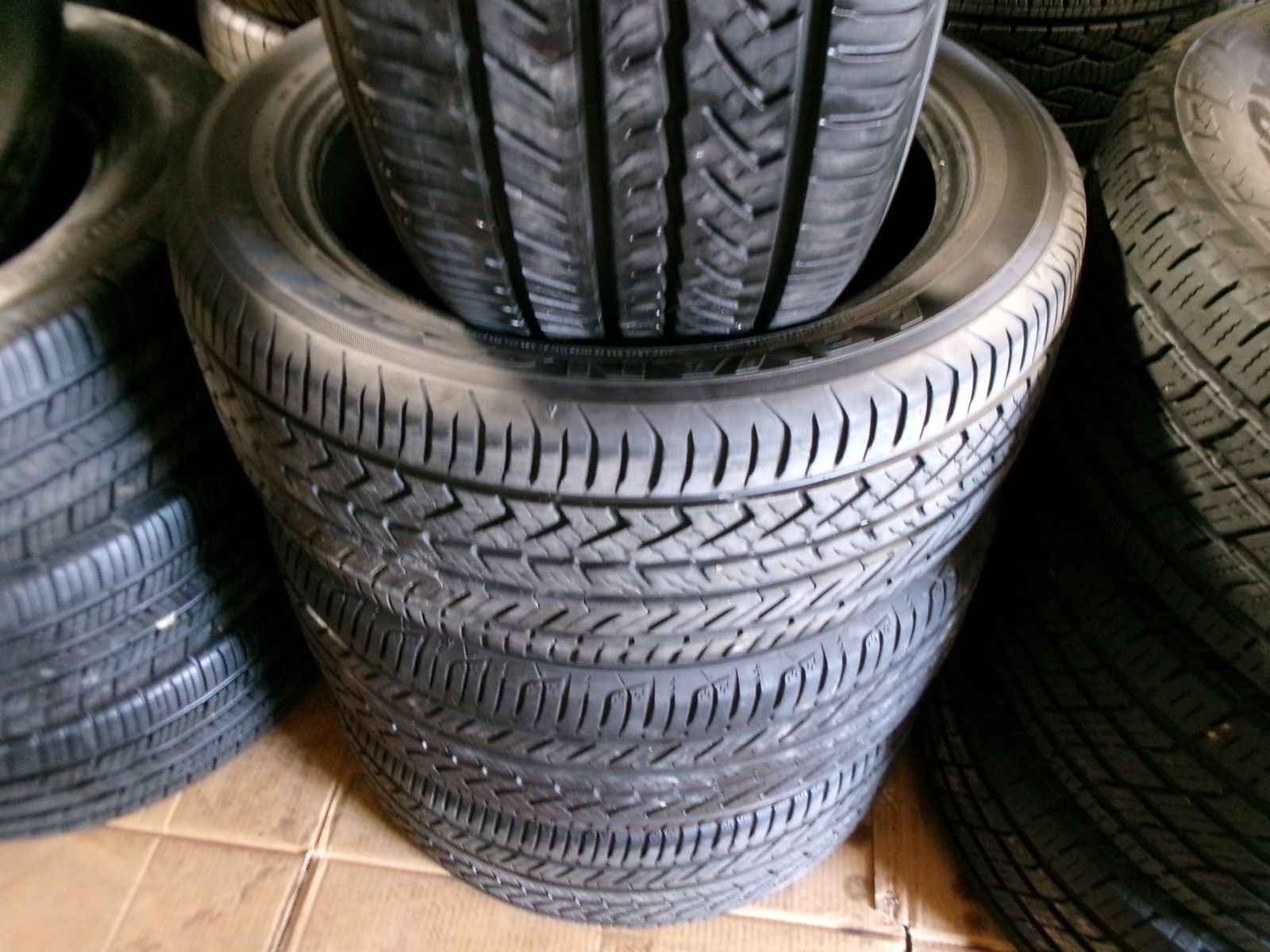 245/45R18 YOKOHAMA ADVON SPORT A/S SET OF USED TIRES