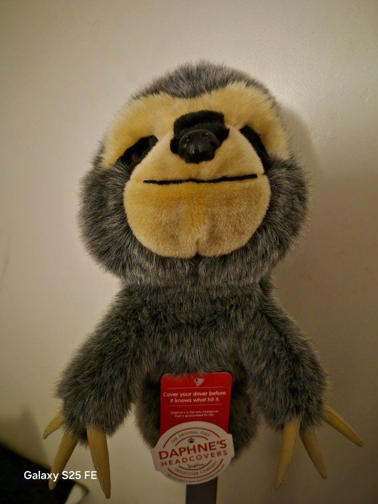 Daphne's Sloth Golf Driver Headcover
Compatibil