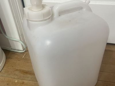 5-Gallon Water Storage Jug with Spigot– Heavy Duty