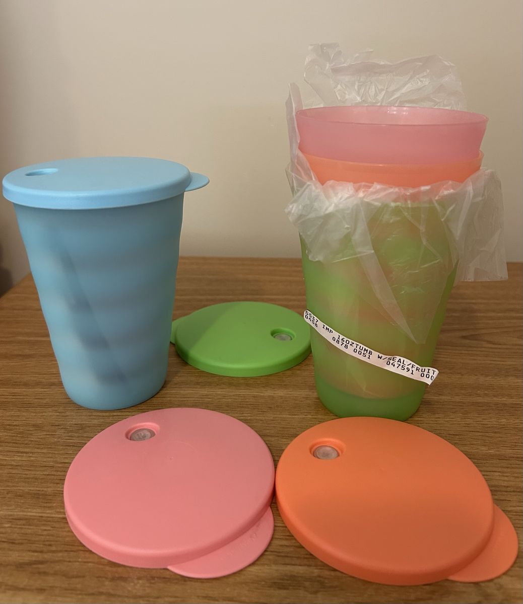 Brand New Genuine Tupperware Impressions 16 oz Wave Tumblers with Lids - Set of 4, Fruit Colors