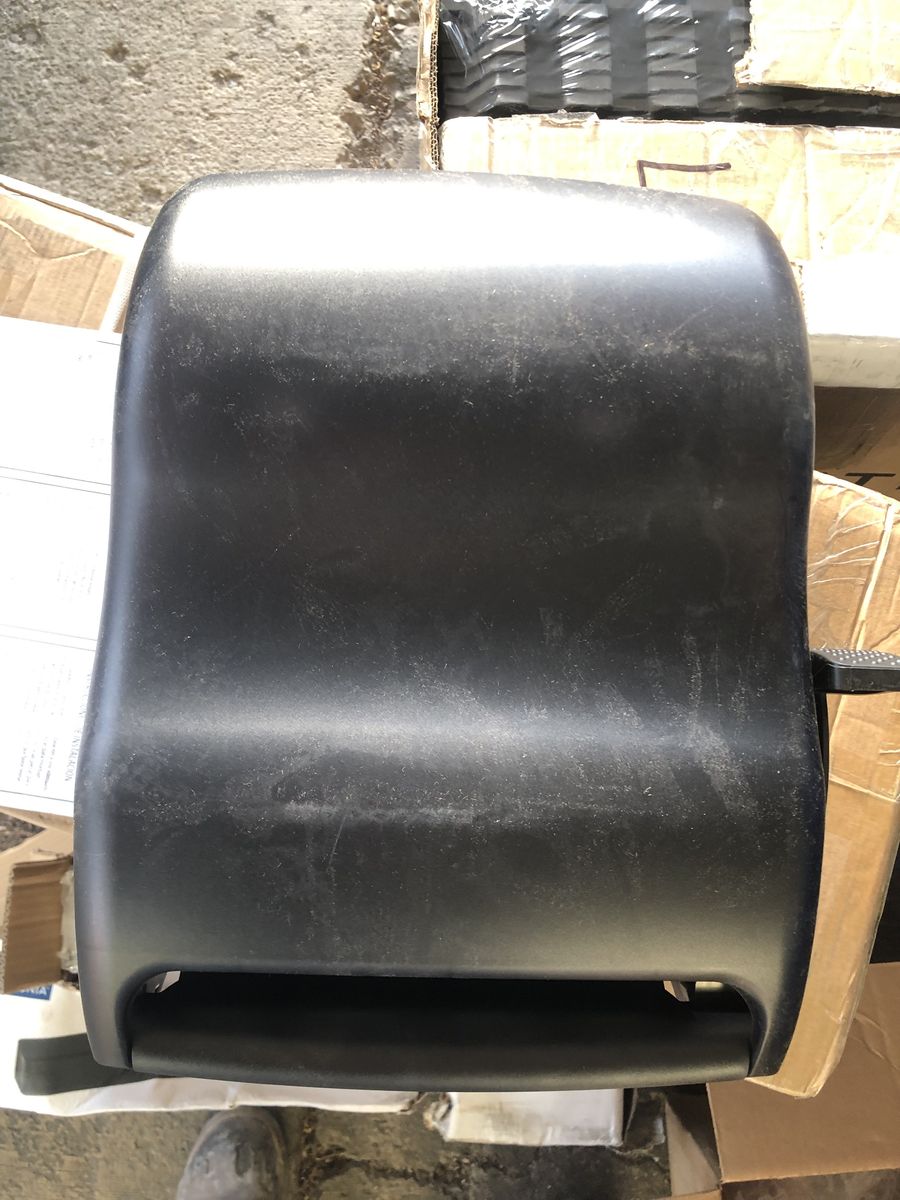 Automatic Paper Towel Dispenser