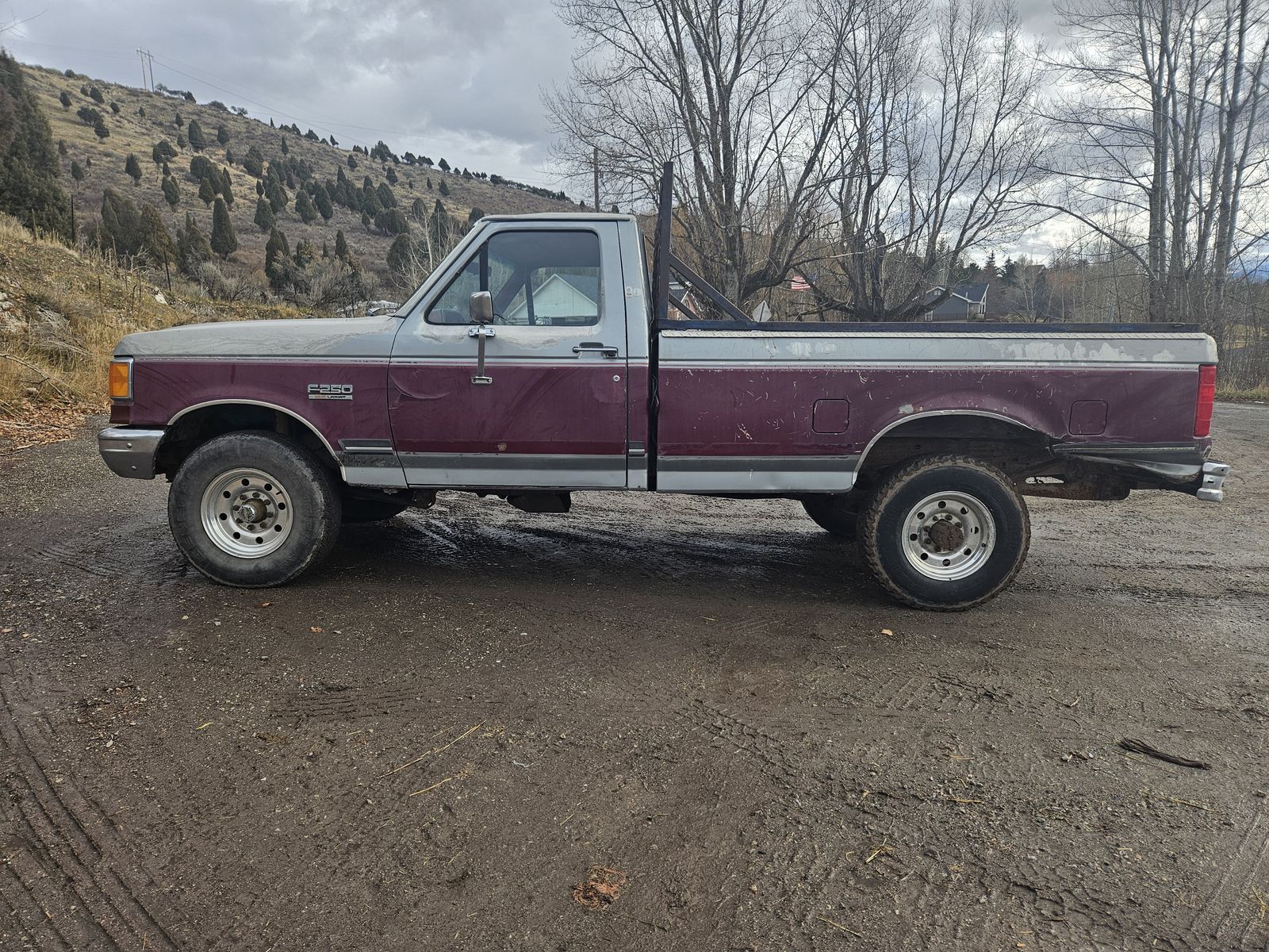 1989 FORD F250 XLT Lariat
