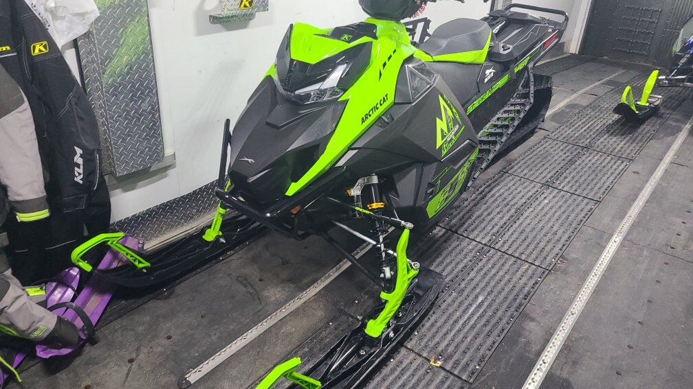 2025 Arctic cat 858