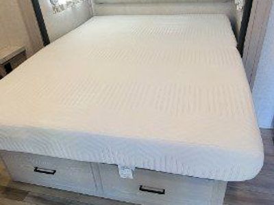 Tulo queen mattress