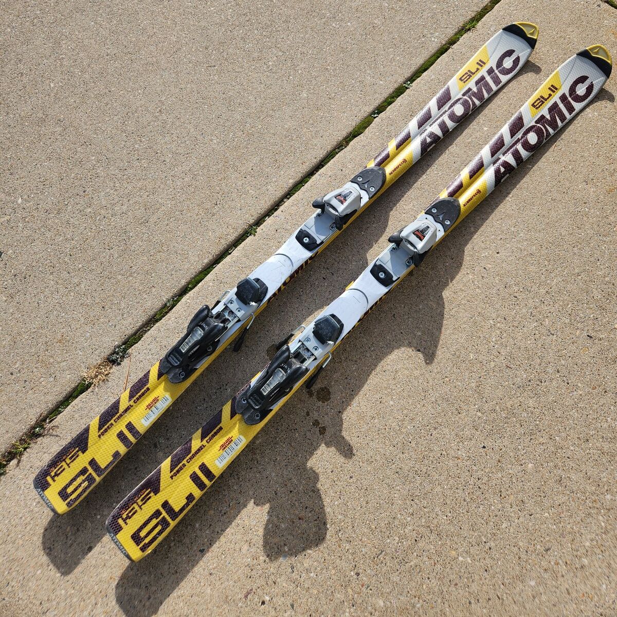 Atomic skis and bindings size 135