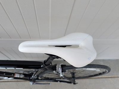 NOS Trek Emonda 5S. Carbon frame/fork. Size 56c, (L)
