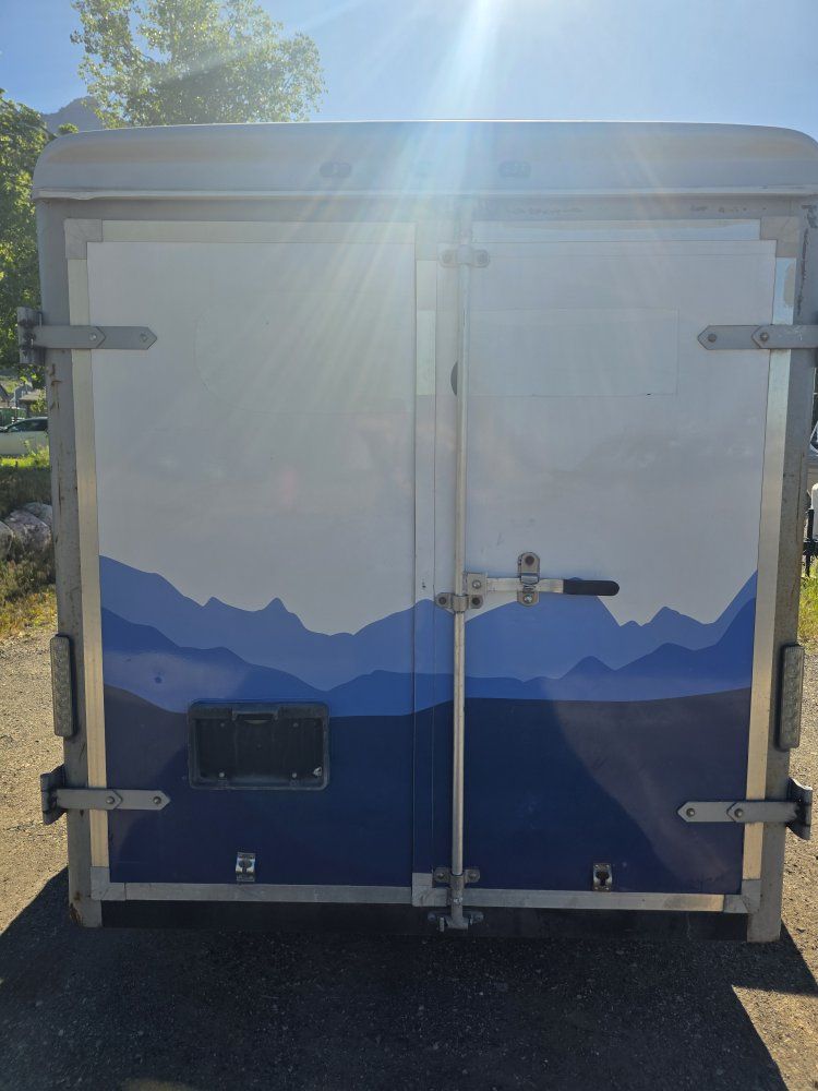 Main image 3