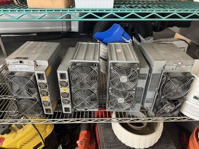 Bitmain Antminers s17 pro and s9 /w parts