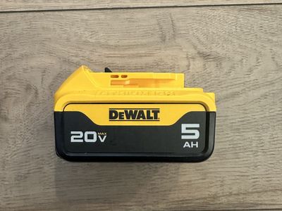 Dewalt 5.0 amp Battery