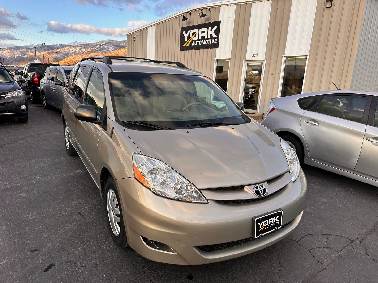 2008 Toyota Sienna LE 7-Passenger