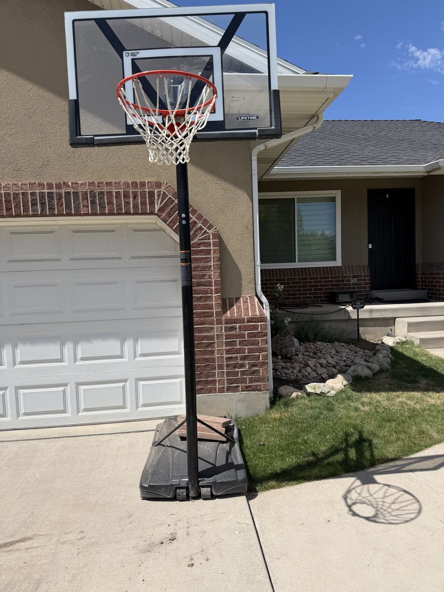Lifetime basketball stand