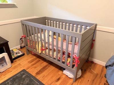 Grey Convertible Wooden Baby Crib with Waterproof Mattress and Bedding